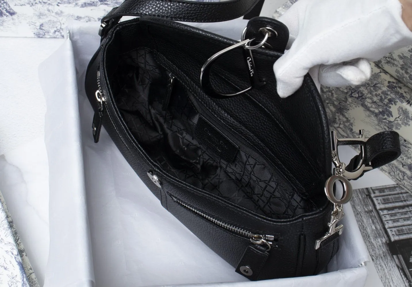 Designer Handbags DR 114
